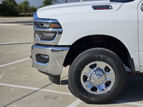 New 2026 RAM 2500 Tradesman w/ Chrome Appearance Group AWD/4WD image 6