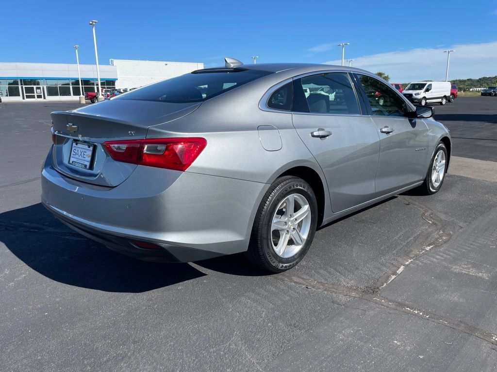 Used 2024 Chevrolet Malibu LT FWD image 5