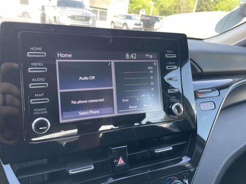 Used 2024 Toyota Camry SE w/ Convenience Package image 39