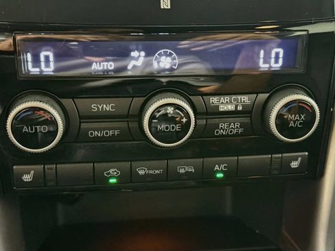 Used 2022 Subaru Ascent Premium AWD/4WD image 16