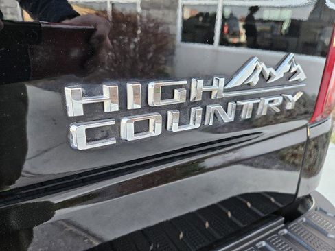Used 2019 Chevrolet Silverado 1500 High Country w/ High Country Premium Package image 29