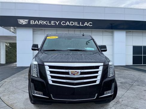 Used 2019 Cadillac Escalade Premium Luxury RWD image 8