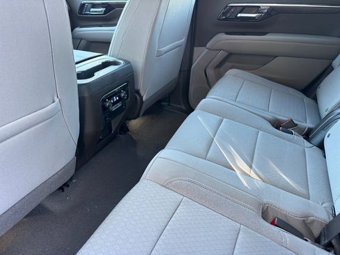 New 2026 Chevrolet Tahoe LS image 12