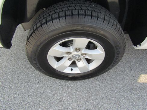 Used 2023 RAM 1500 Classic SLT w/ Trailer & Traction Group image 11