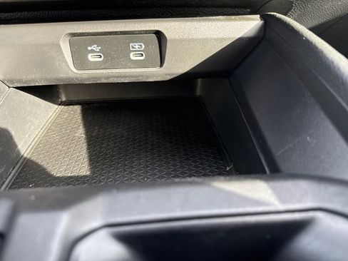 Certified 2023 Honda Accord EX image 31