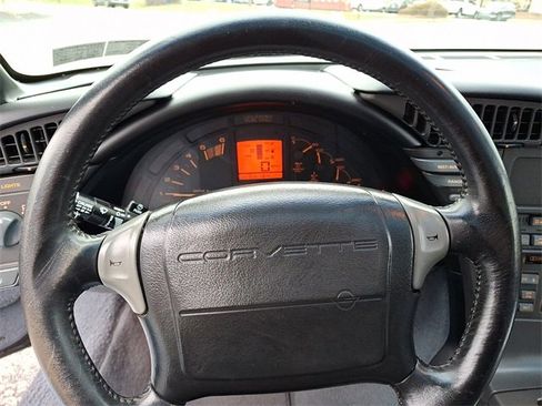 Used 1991 Chevrolet Corvette Coupe image 20