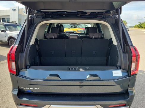 New 2026 Ford Expedition Platinum w/ Platinum Ultimate Package AWD/4WD image 10