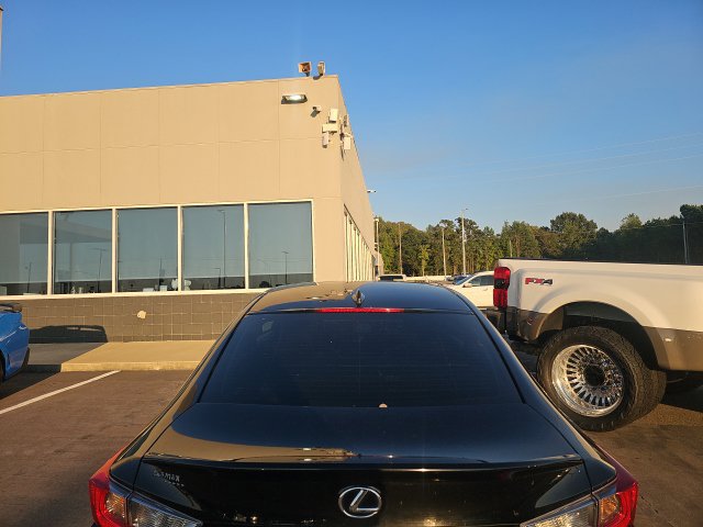 Used 2016 Lexus RC 200t w/ Navigation System Package RWD image 5