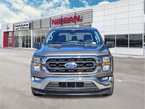 Used 2023 Ford F150 XLT image 2