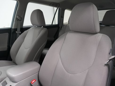 Used 2012 Toyota RAV4 FWD w/ Upgrade Value Pkg image 11