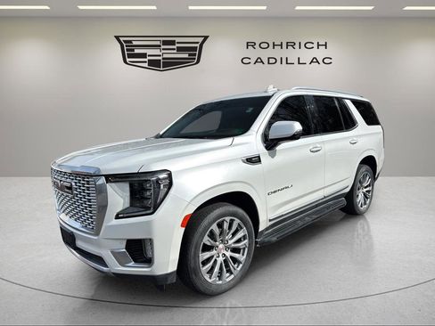 Used 2021 GMC Yukon Denali w/ Advanced Technology Package image 1