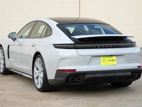 Used 2025 Porsche Panamera image 55