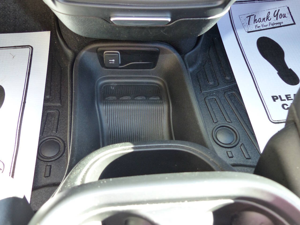 Used 2025 Chrysler Pacifica Select FWD image 57