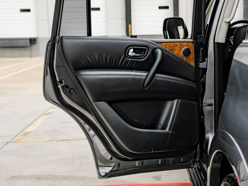 Used 2021 Nissan Armada SL w/ Captain's Chairs Package image 84