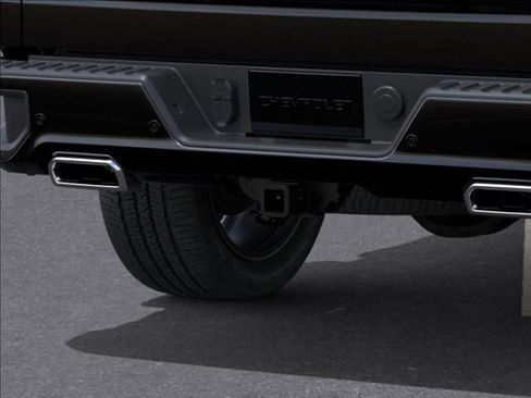 New 2026 Chevrolet Silverado 1500 High Country AWD/4WD image 14