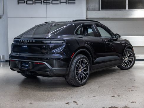 Certified 2025 Porsche Macan Electric RWD image 24