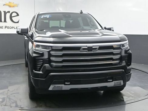 Used 2025 Chevrolet Silverado 1500 High Country AWD/4WD image 56