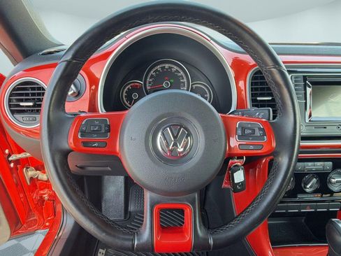 Used 2019 Volkswagen Beetle SE image 15
