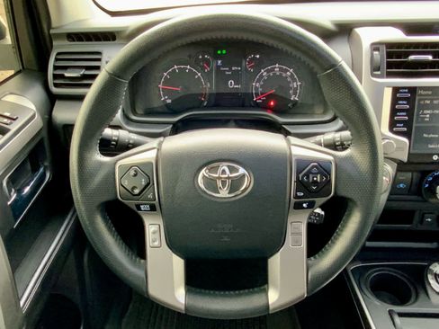 Used 2022 Toyota 4Runner SR5 Premium image 37