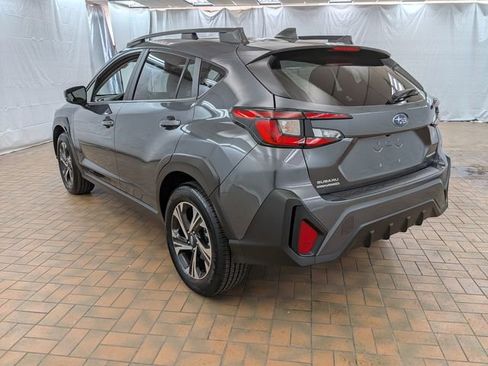 Used 2024 Subaru Crosstrek 2.0i Premium image 5