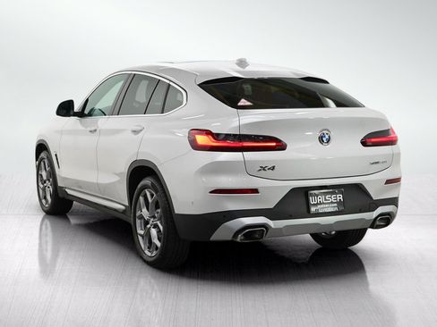 Used 2024 BMW X4 xDrive30i w/ Parking Assistance Package AWD/4WD image 3