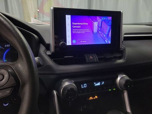 Used 2023 Toyota RAV4 LE AWD/4WD image 14