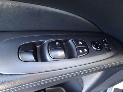 Used 2020 Nissan Pathfinder SV w/ Cargo Package image 18