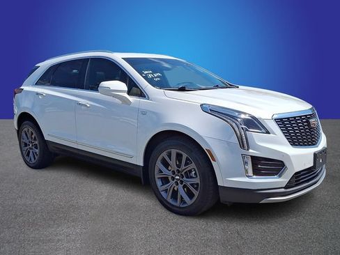 Used 2021 Cadillac XT5 Premium Luxury AWD/4WD image 2