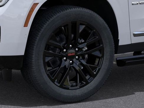New 2026 GMC Yukon XL Denali w/ Sun & Power Step Package image 9