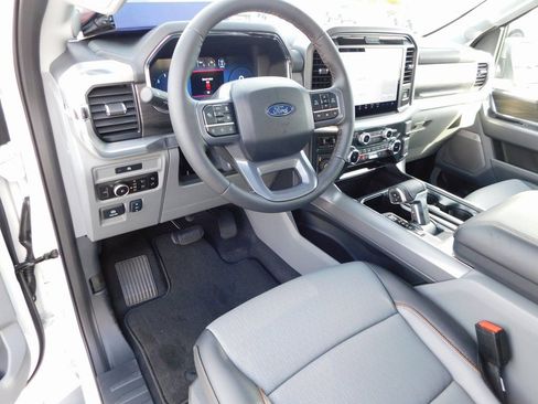 New 2025 Ford F150 Lariat w/ Equipment Group 501A Mid image 19