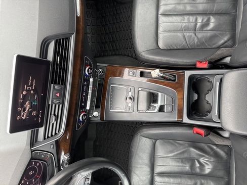 Used 2018 Audi Q5 2.0T Premium Plus w/ Premium Plus Package image 30