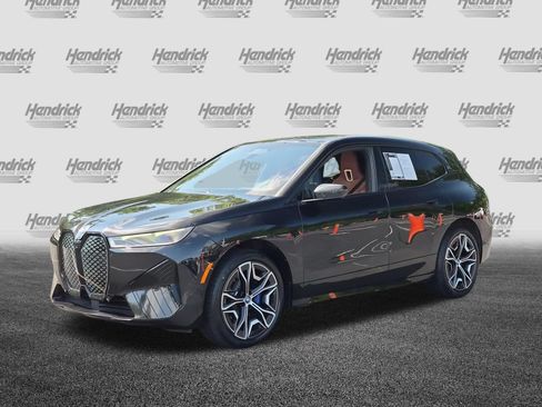 Certified 2024 BMW iX xDrive50 w/ Premium Package AWD/4WD image 5
