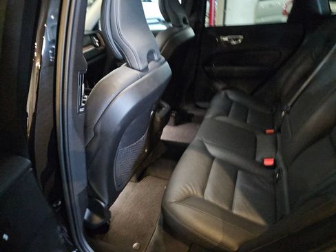 Certified 2023 Volvo XC60 B5 Plus AWD/4WD image 14