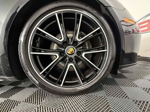 Used 2022 Porsche Panamera 4 w/ Premium Package AWD/4WD image 52