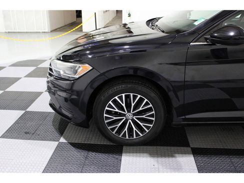 Used 2021 Volkswagen Jetta S image 9