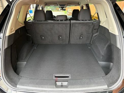 Used 2024 Nissan Rogue SV FWD image 32