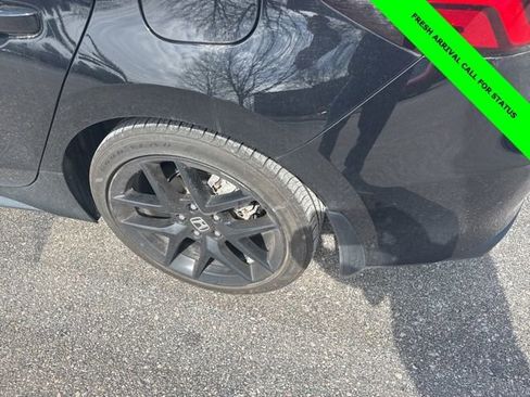Used 2023 Honda Civic Sport image 11
