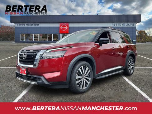Used 2022 Nissan Pathfinder Platinum w/ Cargo Package image 1