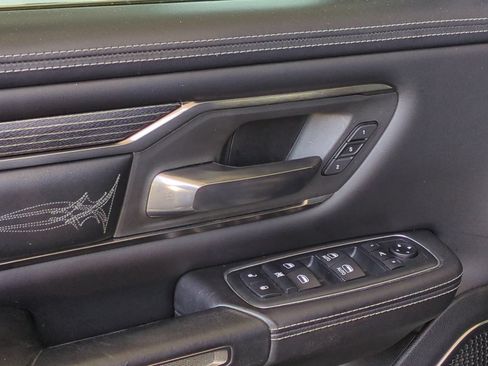 Used 2019 RAM 1500 Limited w/ Advanced Safety Group AWD/4WD image 11