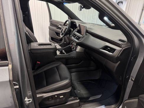 Used 2022 Chevrolet Suburban Z71 w/ Max Trailering Package AWD/4WD image 21