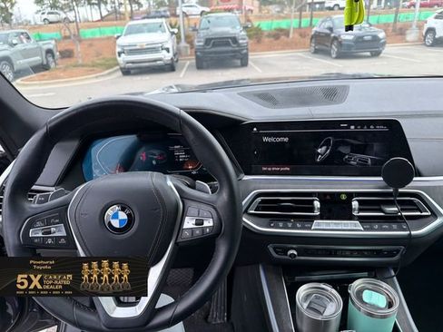 Used 2022 BMW X5 xDrive40i w/ Executive Package image 41