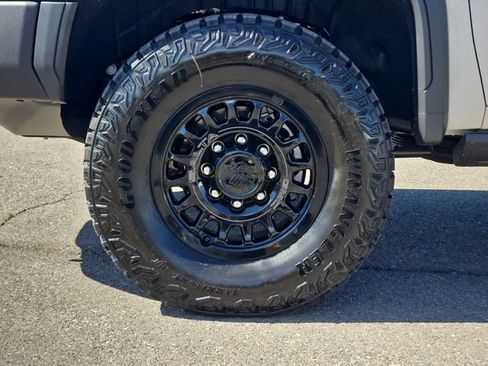 New 2026 GMC Sierra 2500 AT4X w/ AT4X AEV Edition AWD/4WD image 19