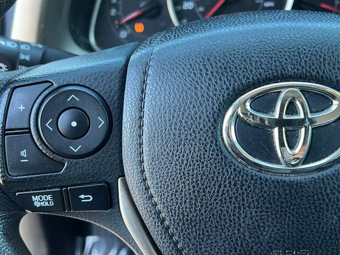 Used 2015 Toyota RAV4 LE AWD/4WD image 19