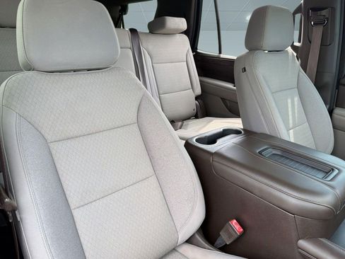Used 2021 Chevrolet Tahoe LS RWD image 24
