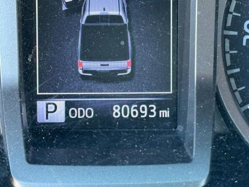 Used 2017 Toyota Tacoma Limited image 7