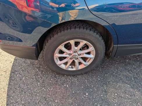 Used 2020 Chevrolet Equinox LT AWD/4WD image 10