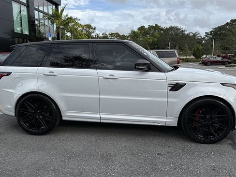 Used 2021 Land Rover Range Rover Sport SVR image 6