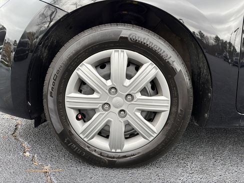 Used 2023 Kia Rio S image 12