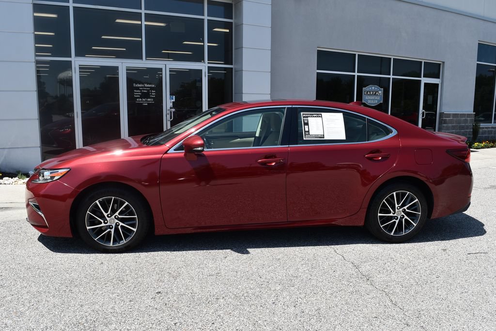 Used 2017 Lexus ES 350 w/ Navigation System Package FWD image 4