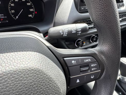 Used 2024 Honda HR-V LX image 19